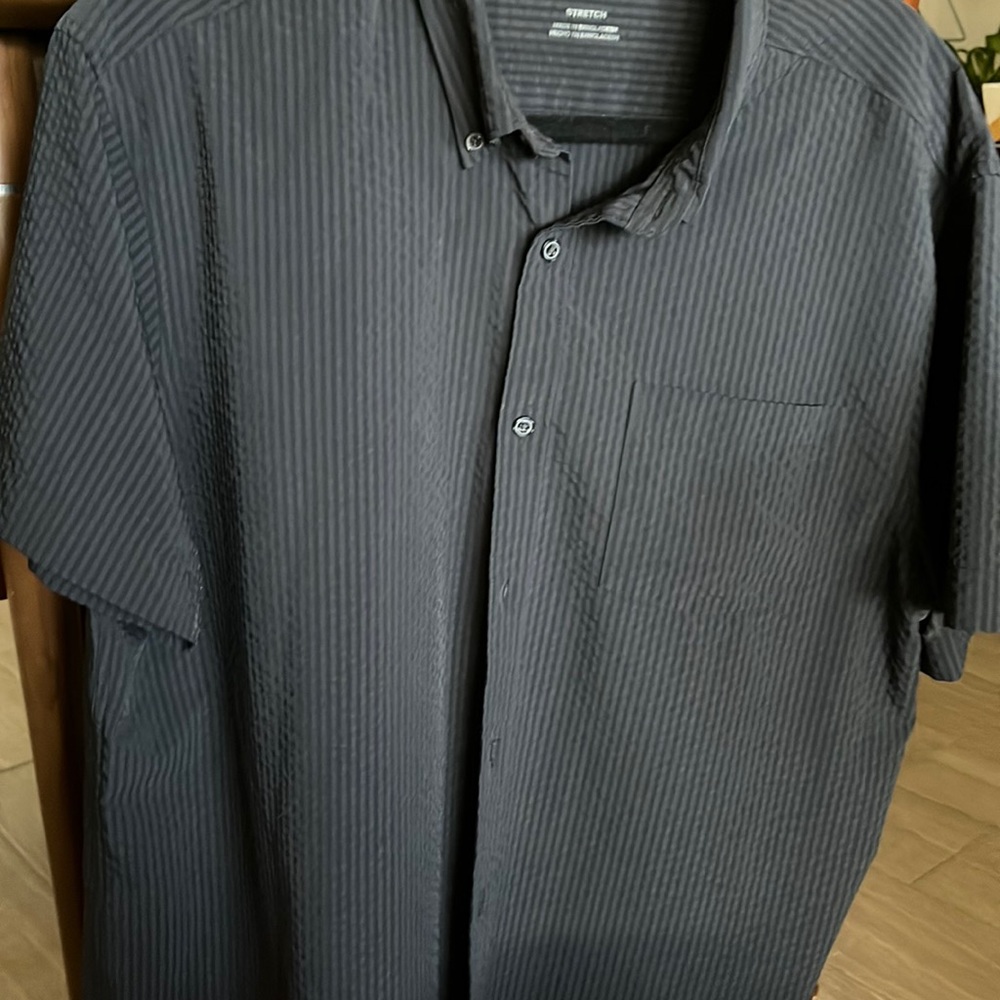 Perry Ellis Mens XL short sleeve button down casual shirt